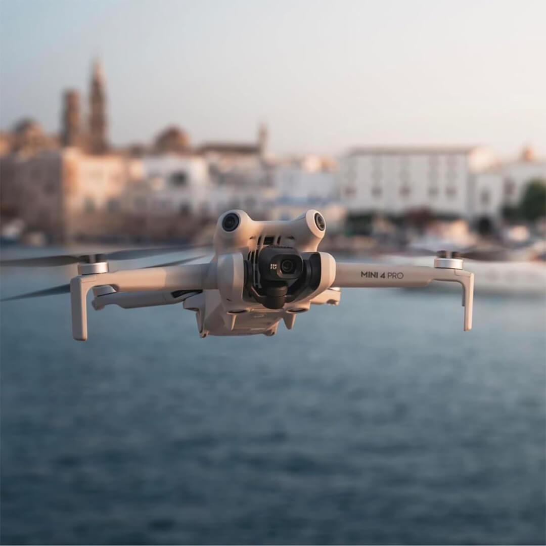 DJI Mini 4 Pro Drone Combo
